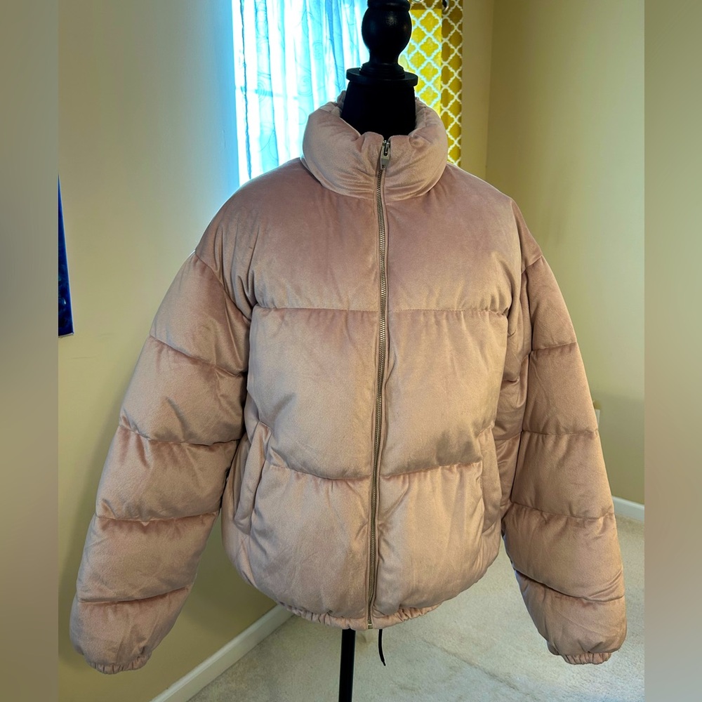 Nine West velvet puffer jacket.  Size L. Never worn